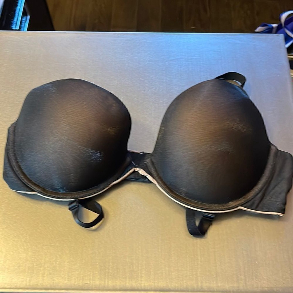 Maidenform Bra 38B.
